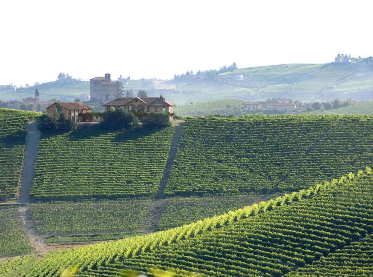 Villaggio Narrante - Cascina Galarej Serralunga d'Alba Esterno foto