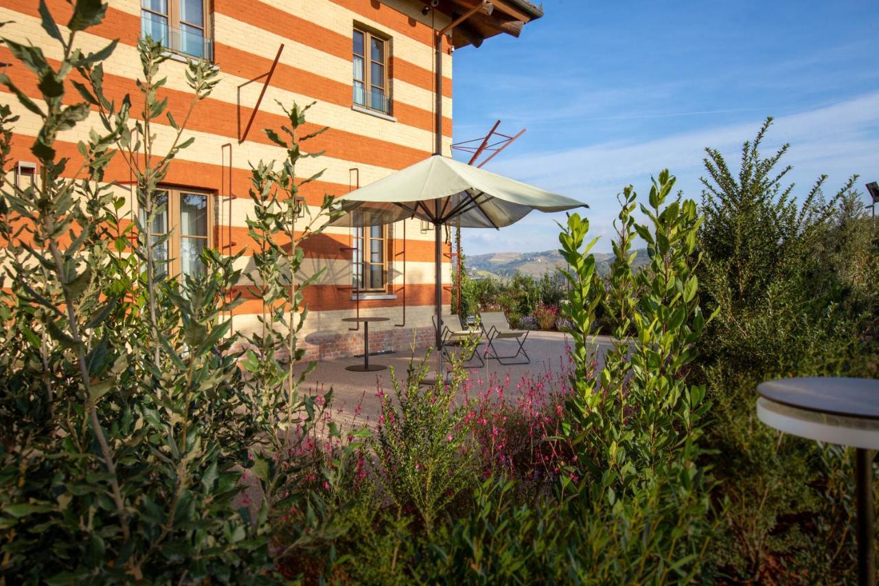 Villaggio Narrante - Cascina Galarej Serralunga d'Alba Esterno foto